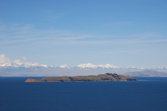 Isla de la Luna et cordillera Real