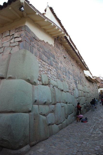 Cusco: maçonnerie Inca et maison coloniale