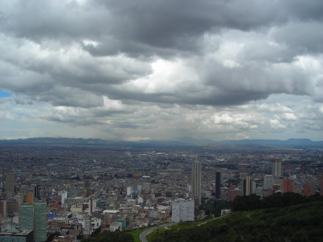La ville depuis Monserrat