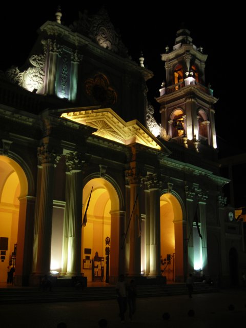 La Catédrale de noche